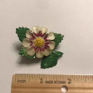 Vintage ceramic flower pin